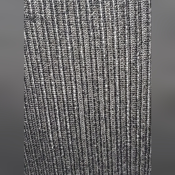 Dana Buchman Size M Black Ribbed And Some Shine  Top Short Sleeves - Picture 11 of 11